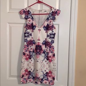 Scallop Hem Floral Bodycon Dress